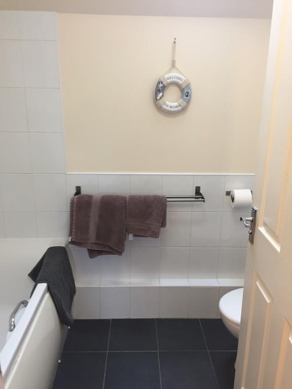 6 Varis Apartments Forres Luaran gambar